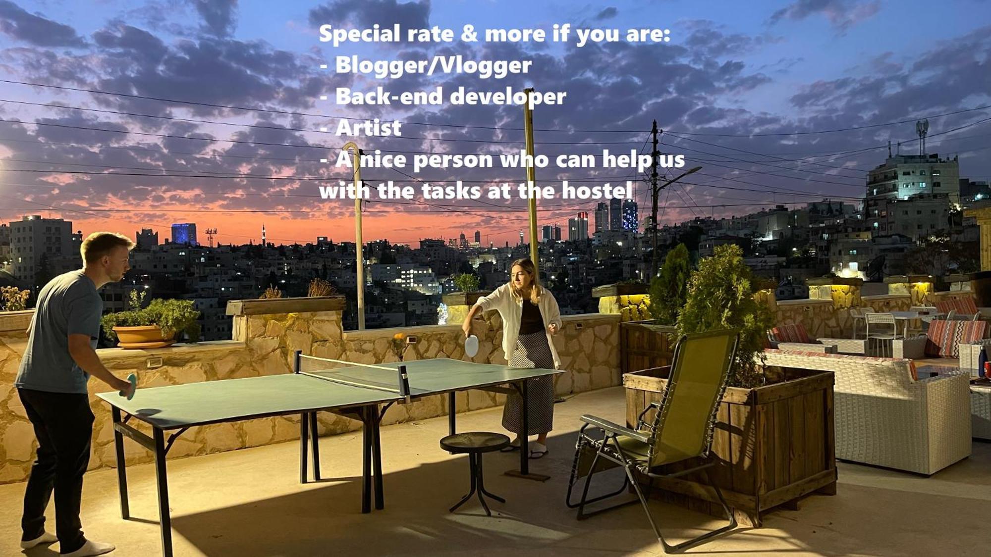 Carob Hostel Amman Buitenkant foto